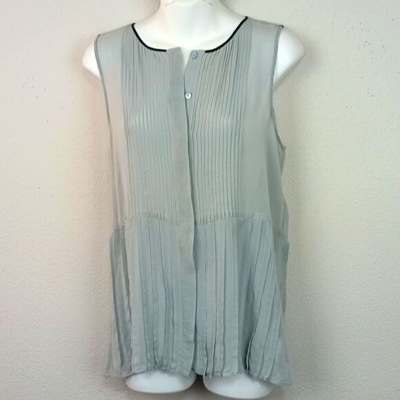 Theory Blue Sleeveless Pleated Button-down Silk Blouse sz M - Picture 1 of 10